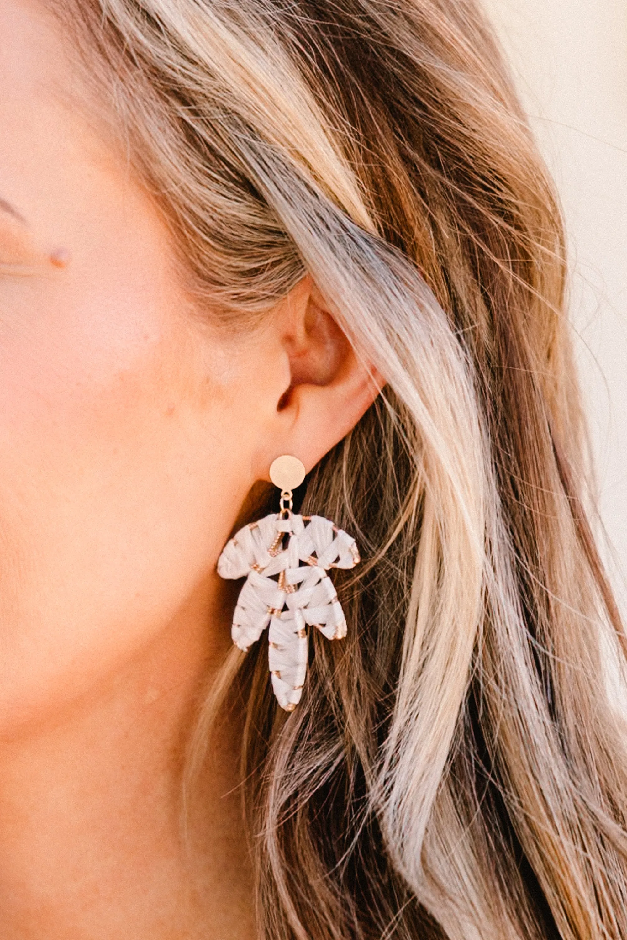 Hawaiian Dreamin' Earrings, Ivory