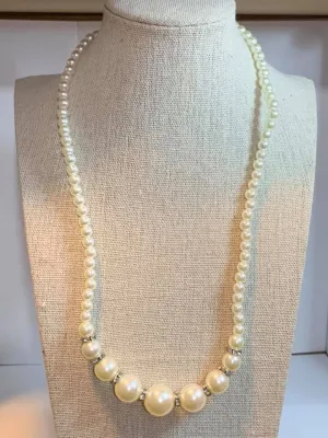 Paparazzi Exclusive SoHo Sweetheart White Necklace Set