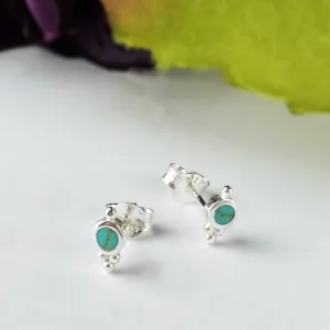 Tiny Blue Stud Earrings - SE5703